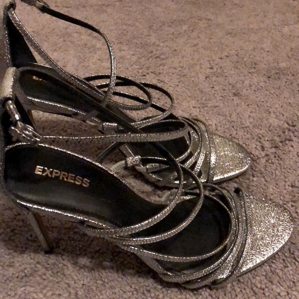 Sparkly silver shiny Express heels women’s size 9